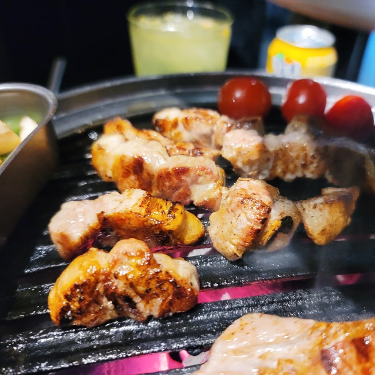  홍대 고기집 삼겹살이 맛있는 청돈옥