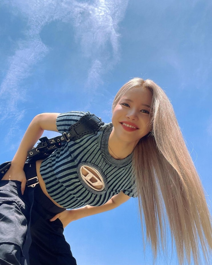 마마무 솔라, 4명 멤버 중에 내가 제일 인기 많아...문별은 작사 작곡 많이 해 수입 1위 마마무 솔라, 4명 멤버 중에 내가 제일 인기 많아...문별은 작사 작곡 많이 해 수입 1위
