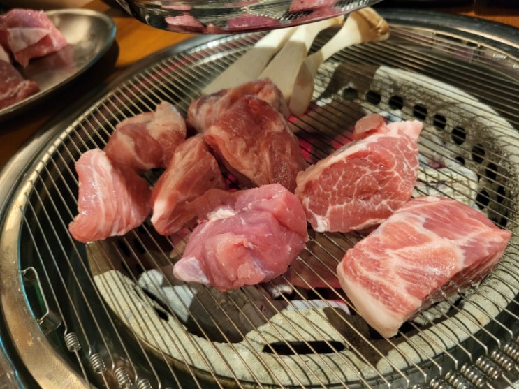  울산 달동 [이씨솜씨 삼산점] 가성비 좋은 주먹 뒷고기 내돈내산