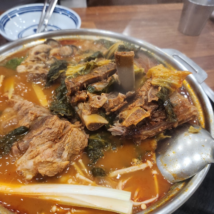  [문정 법조단지 맛집]행복한 순정감자탕 직영1호점 _ 점심 밥집으로 추천드리고 싶은 감자탕 맛집.