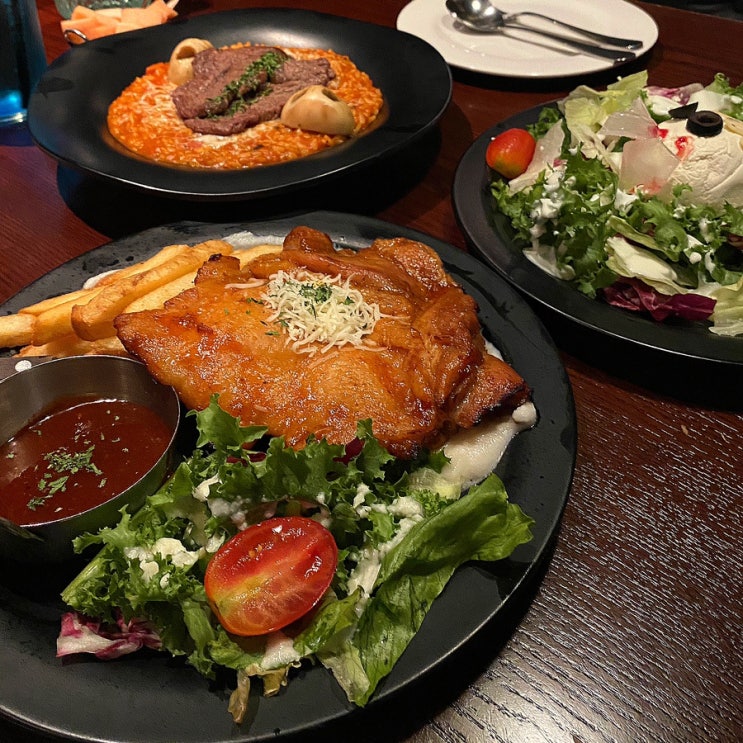  강남 맛집 할로윈 분위기 마녀주방 강남점에서 이색적인 강남 데이트 장소로 추천!