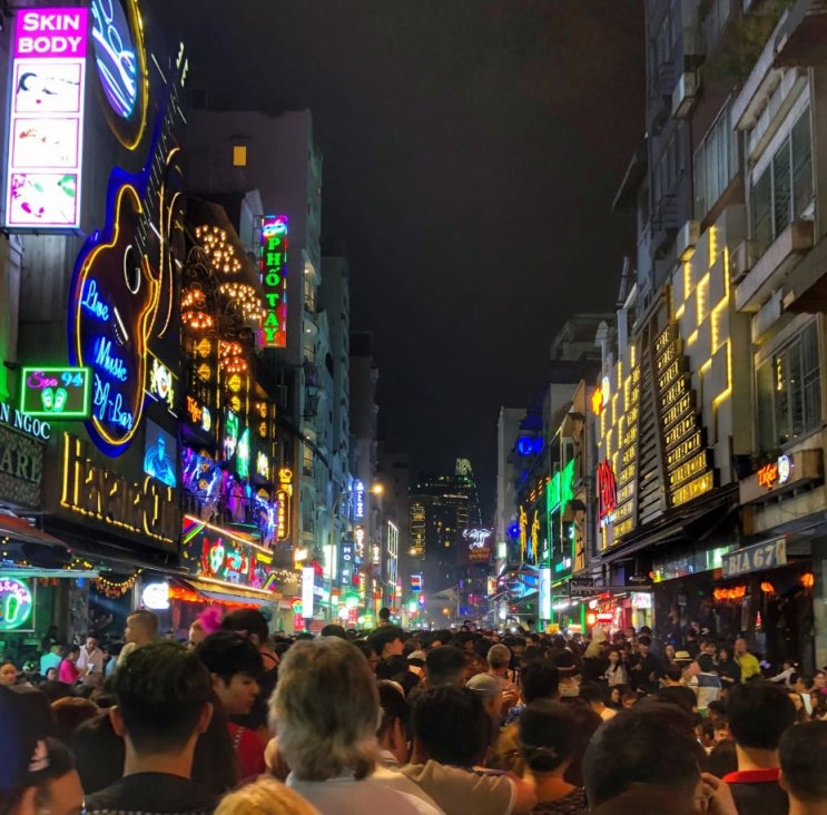  호치민 여행자거리 부이비엔 클럽 코코, 괜찮습니다