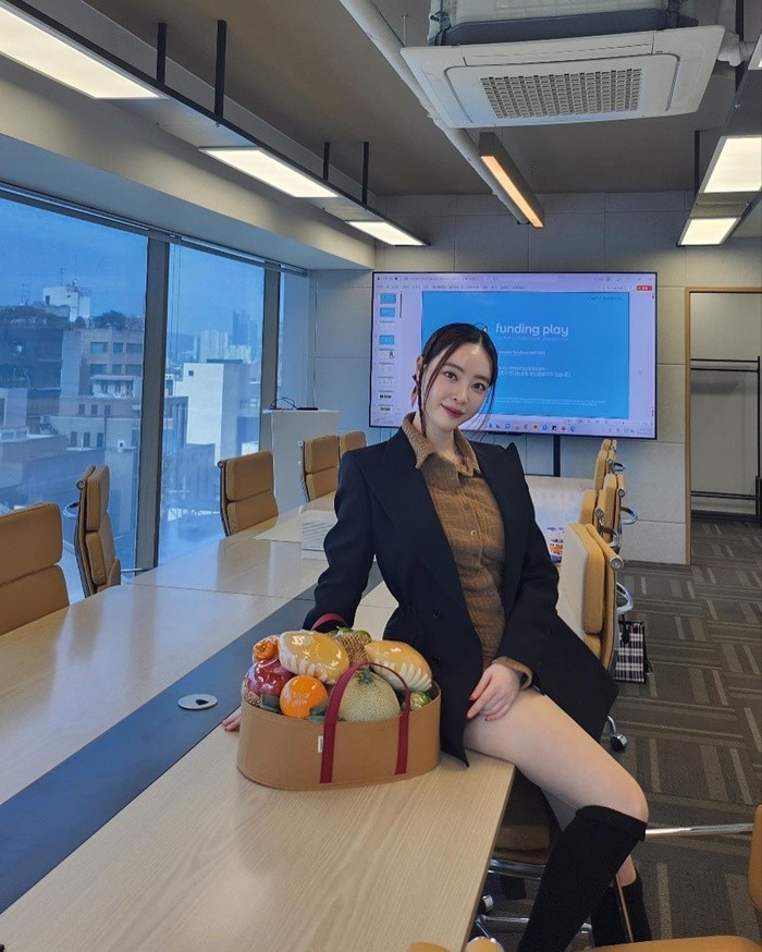 '8살 연상' 양정원, 결혼 3개월 만에 임신..."태명은 파랑이" '8살 연상' 양정원, 결혼 3개월 만에 임신..."태명은 파랑이"
