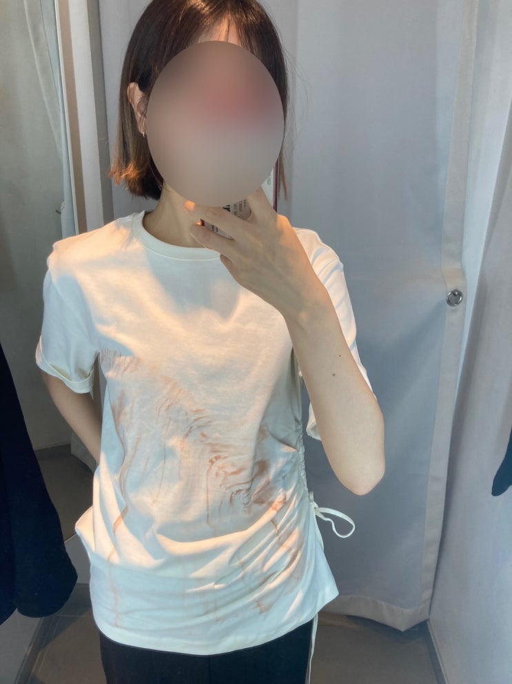  hnm h&m 반팔 티셔츠_ 드로스트링 디테일 티셔츠 착샷