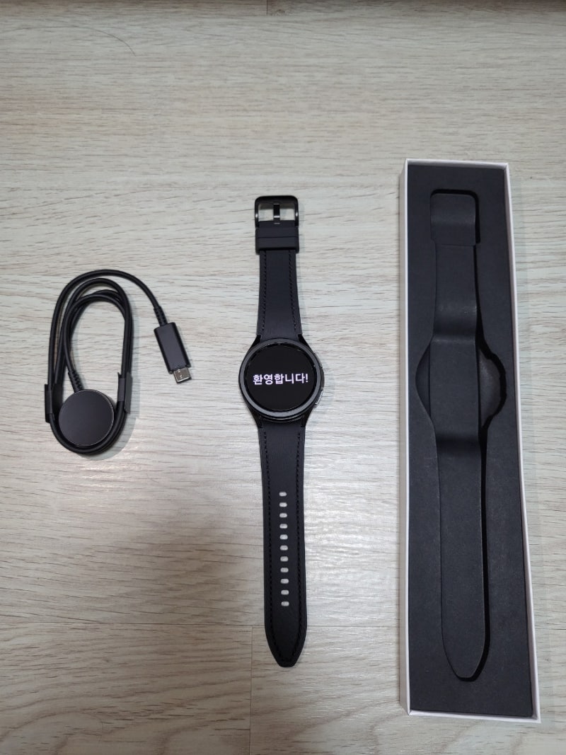 [삼성공홈]갤럭시 워치6 클래식 43mm (선물받았어요!)
