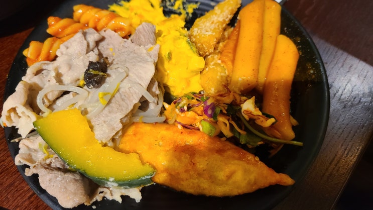  서울시 등촌동에서 NC백화점 샤브샤브 뷔페 맛집인 [로운 샤브샤브] 입니다.