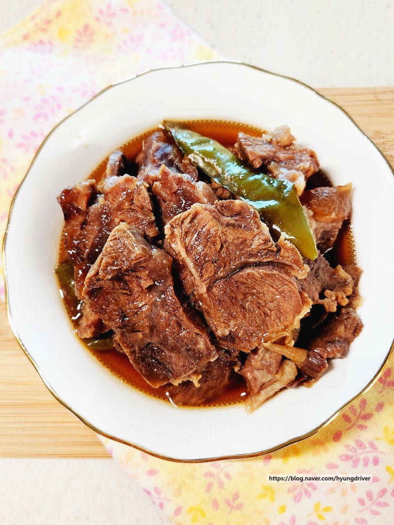 한우사태장조림 만들기  소고기 사태 부위로 장조림 맛있게 하는법  집밥요리