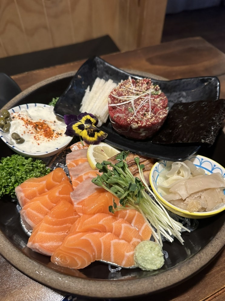  대구동성로맛집 삼덕동맛집 '물만난유쾌 본점'