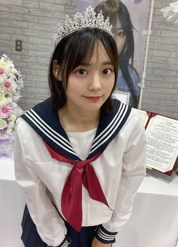 日 걸그룹 출신 이시연, 김계란 제작 걸밴드 QWER...마지막 멤버로 공개 日 걸그룹 출신 이시연, 김계란 제작 걸밴드 QWER...마지막 멤버로 공개