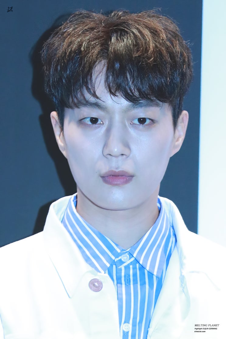 170327 <b>서울 패션 위크 포토월</b> 두준 *15pic