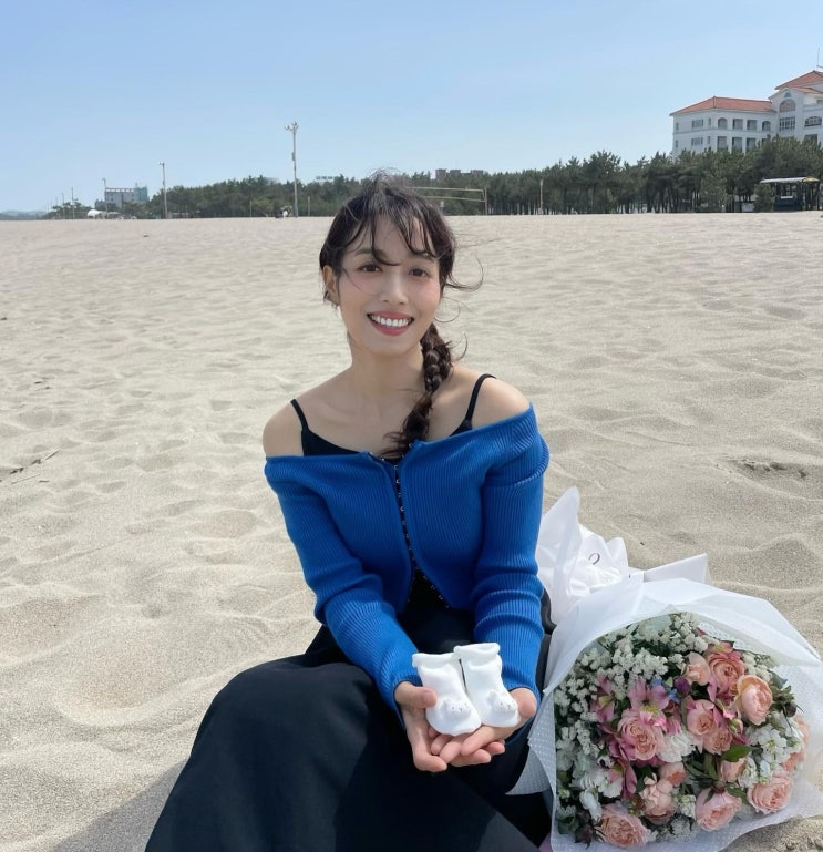 '다니엘 튜더' 임현주, 드러낸 만삭 배..2세 성별은 딸 '다니엘 튜더' 임현주, 드러낸 만삭 배..2세 성별은 딸