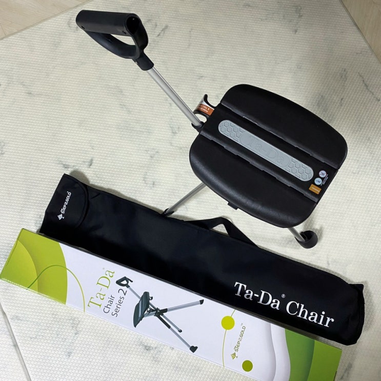 1초면 지팡이에서 의자로 변신하는 휴대용 접이식 “타다 체어” 제품 리뷰