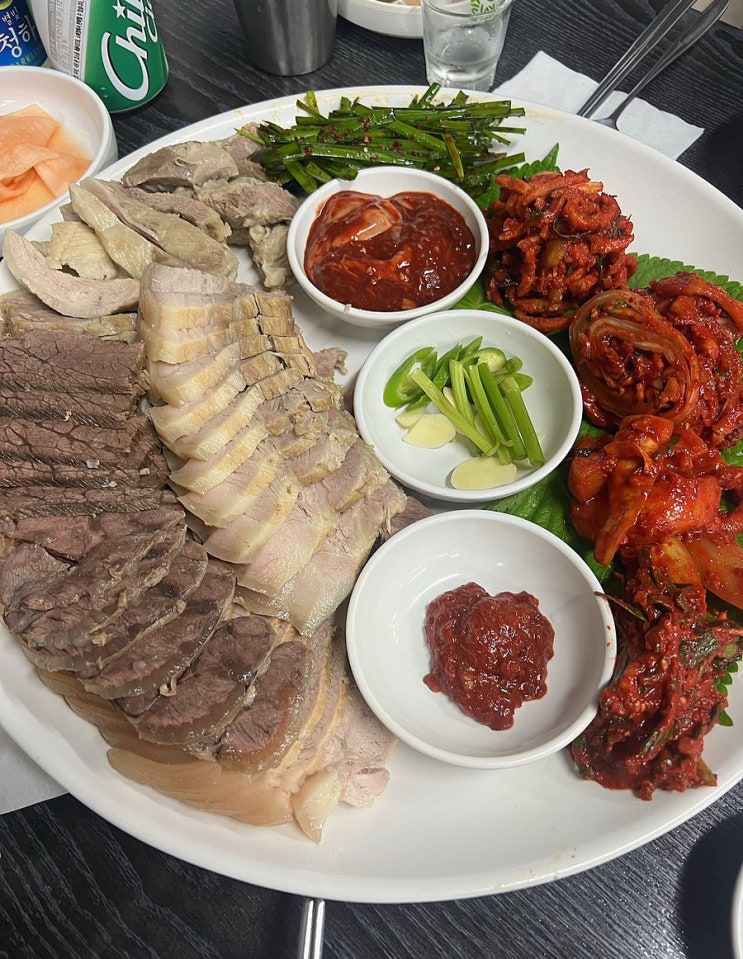 [ 청류벽 ] 강남 - 강남역 맛집, 제복쟁반, 들기름 막국수