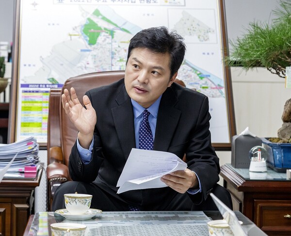  복잡해진 국민의힘..김태우 전 강서구청장 사면