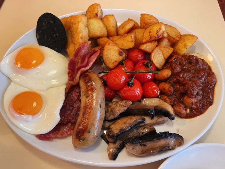  런던, 맛집 브렉퍼스트Breakfast/포피스Poppies 및 메종베르토maison bertaux 방문후기