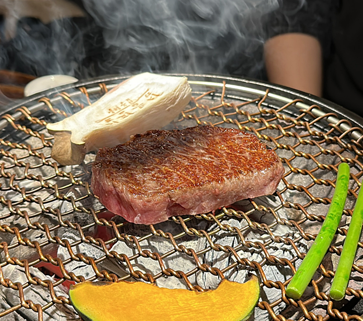  홍대소고기맛집? 구워나와서 더 편했던, 일편등심 홍대본점