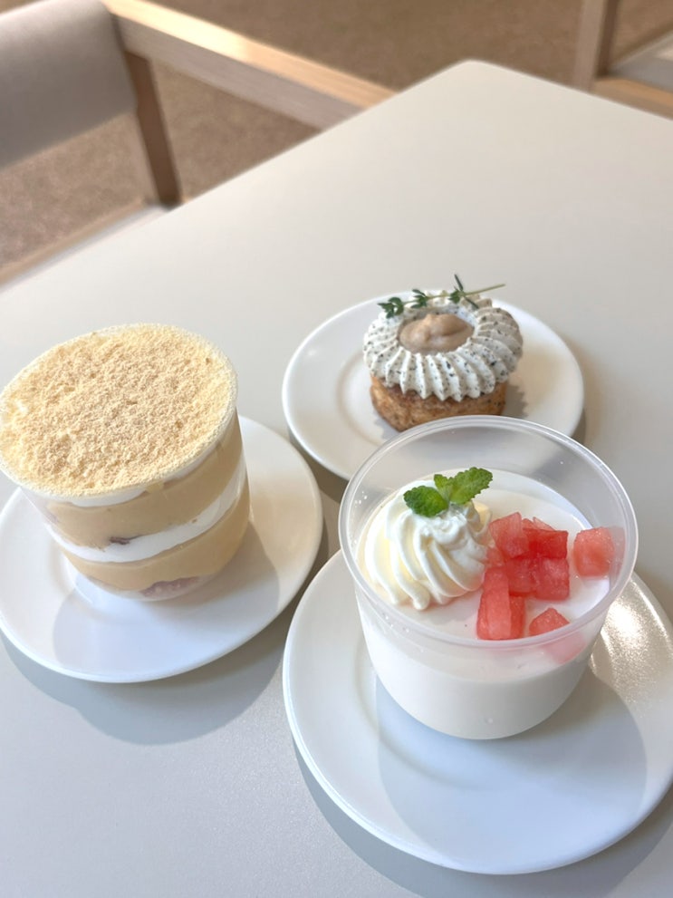  [강남/개포동] 블랑커피 : 인생 인절미푸딩을 만난 카페, 푸딩 플라워 스콘 맛
