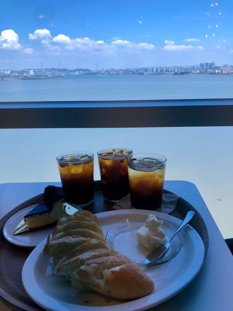  영종도 구읍뱃터 카페 아테리토 오션뷰 카이막 맛집