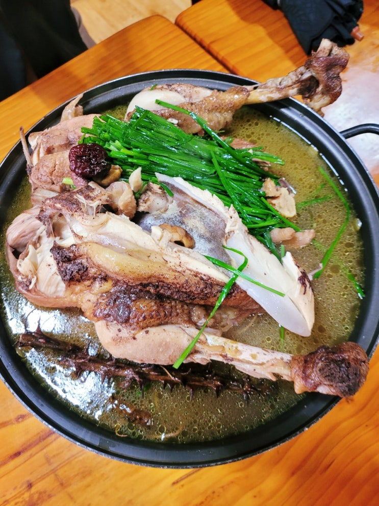  팔당대교 산닭 잡아주는 백숙집 싸리나무집
