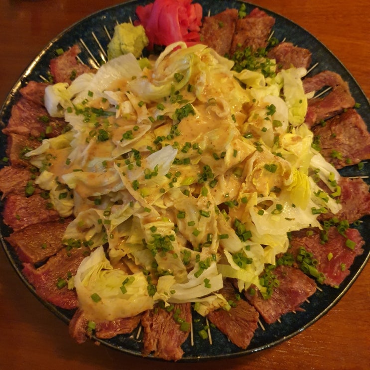  합정 이자카야 및 심야식당 요츠야에서 소고기 짚불타다끼와 명란구이에 하이볼과 오미자몽 사와