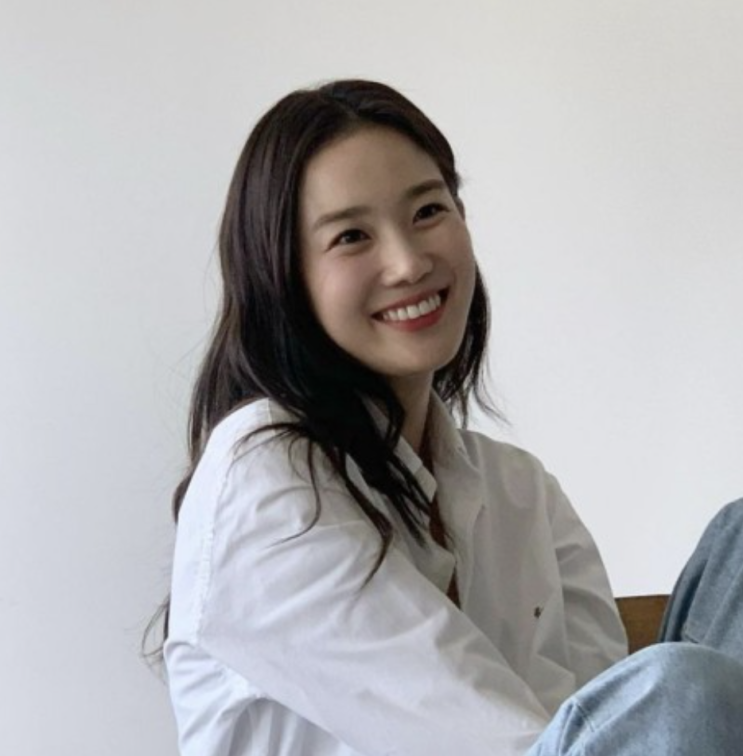  여자 긴머리 헤어스타일 레이어드컷 (앞머리 스타일링)