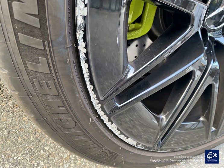 벤츠 GT43 AMG 휠수리 후 블랙유광 휠도색