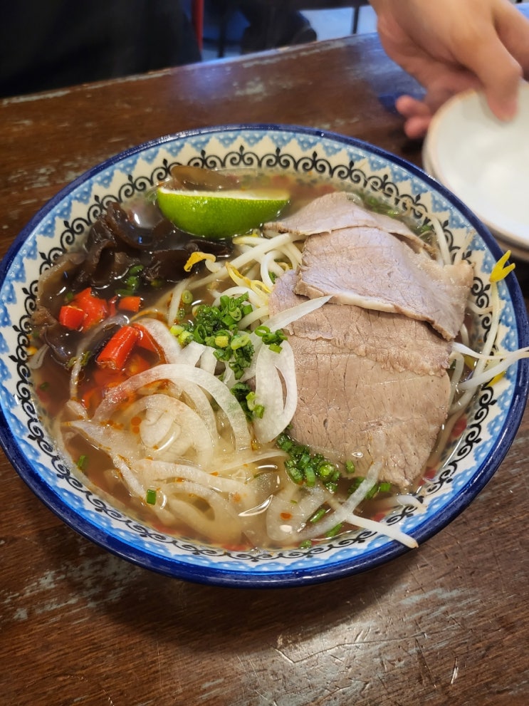  송도 트리플스트리트 쌀국수 맛집 엉클인더키친