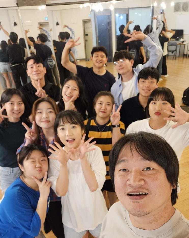  무대에 꼭 서고 싶었던 취미 뮤지컬 배우들️ 예술제로 대동단결