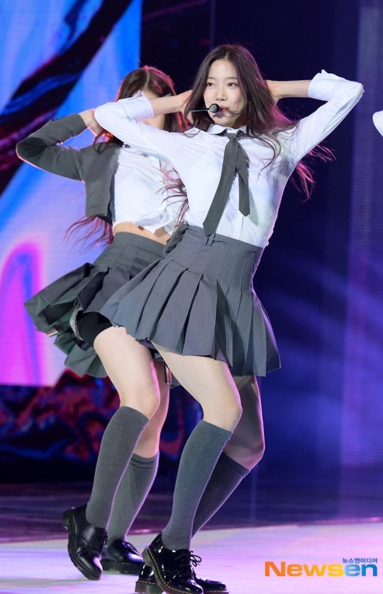LE SSERAFIM's Japanese Member Kazuha: Doesn't Seem Like a Rookie