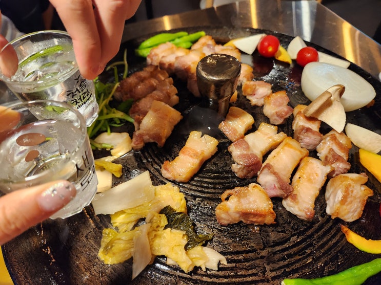  마곡 고기맛집 회식 추천 미나리삼겹살 돈구멍 최고!