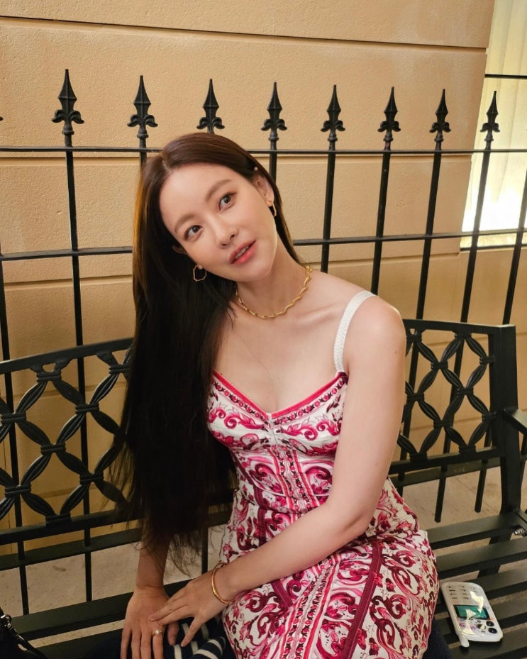 오연서 인스타그램 돌체앤가바나 여름 롱 원피스 정보 오연서 인스타그램 돌체앤가바나 여름 롱 원피스 정보