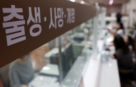보호출산제 없다면 ‘엄마도 유령 아이도 유령’ 보호출산제 없다면 ‘엄마도 유령 아이도 유령’