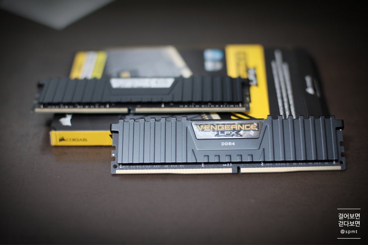 커세어 CORSAIR VENGEANCE LPX DDR4 3600 메모리