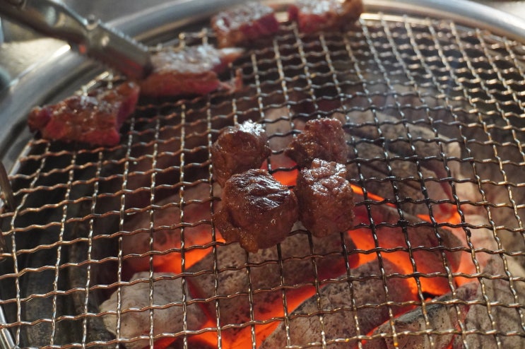  미나리와 특상등급 한우의 환상콜라보 논현역맛집 조선소고기에 가다!
