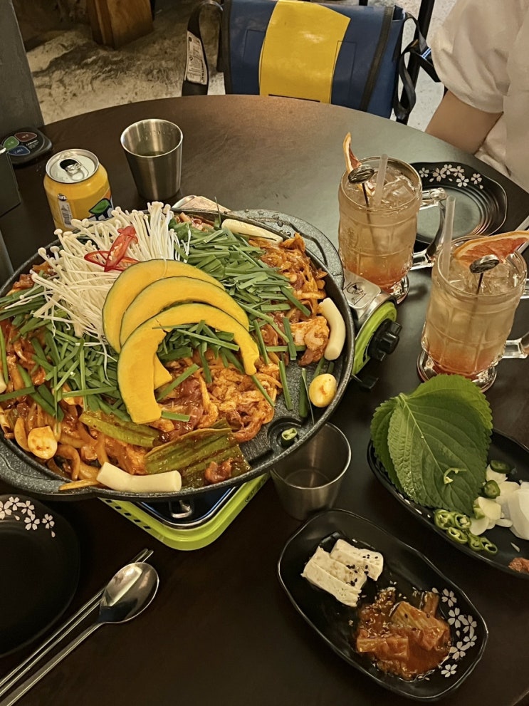  서면 오성가든 반해버린 맛도리 오리불고기 서면술집추천