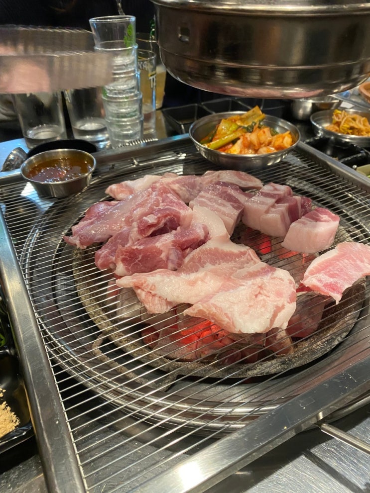  돼지고기 특수부위 맛있는 식껍동탄호수공원점
