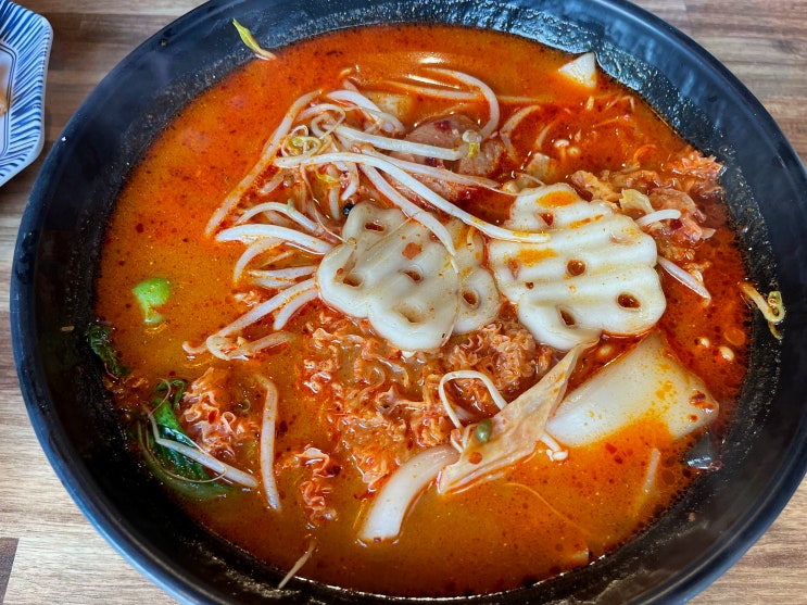  깔끔한 홍대 마라탕: 마라공방 홍대입구역직영점