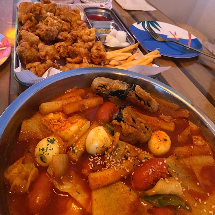  강남역 하이볼이 맛있는 해변가 테마 감성 술집 강남비치