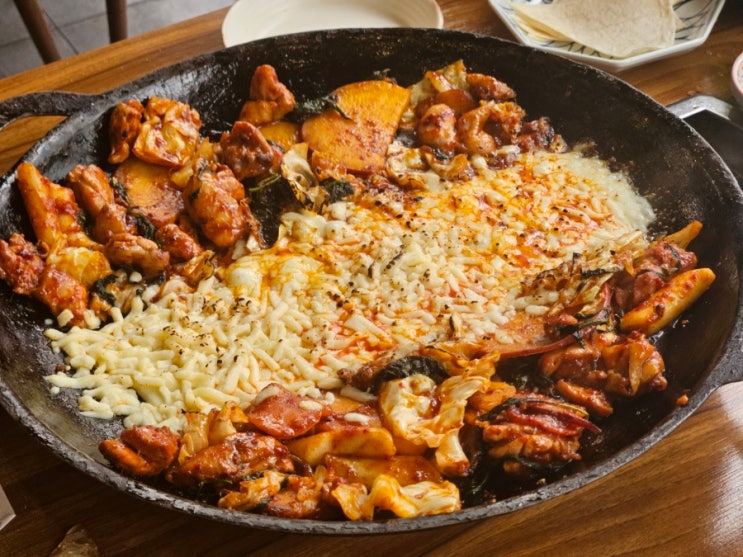 강남 학동역 맛집 추천 임영웅 방문 류몽민 직화닭갈비 후기