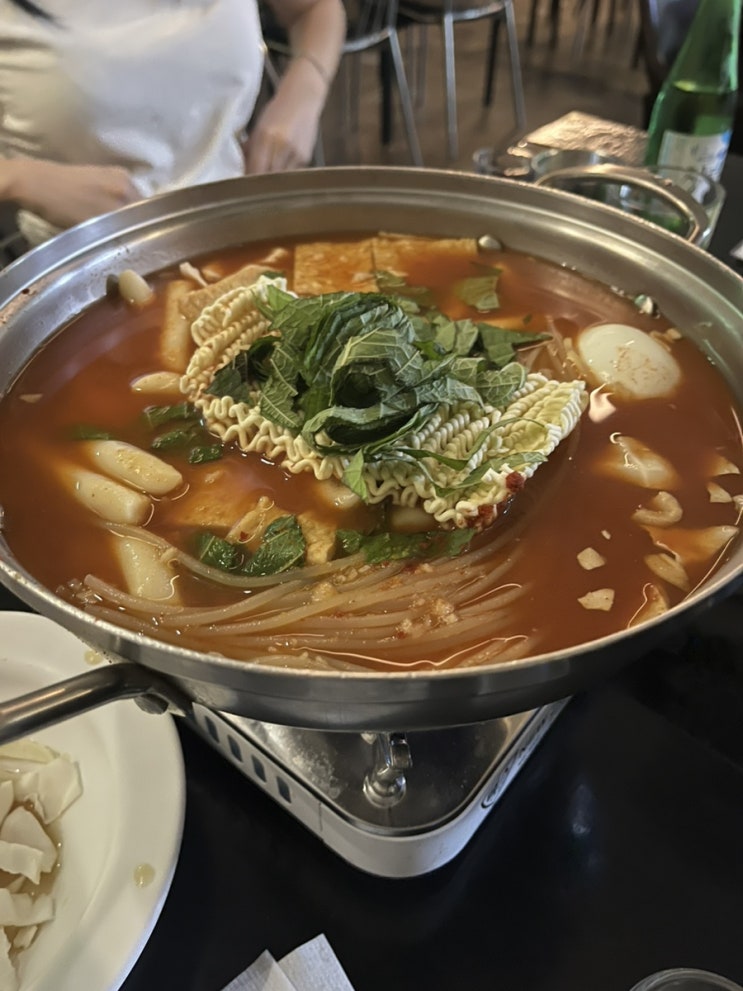  모임하기 좋은 한남동 술집 ‘문화주점 한남’