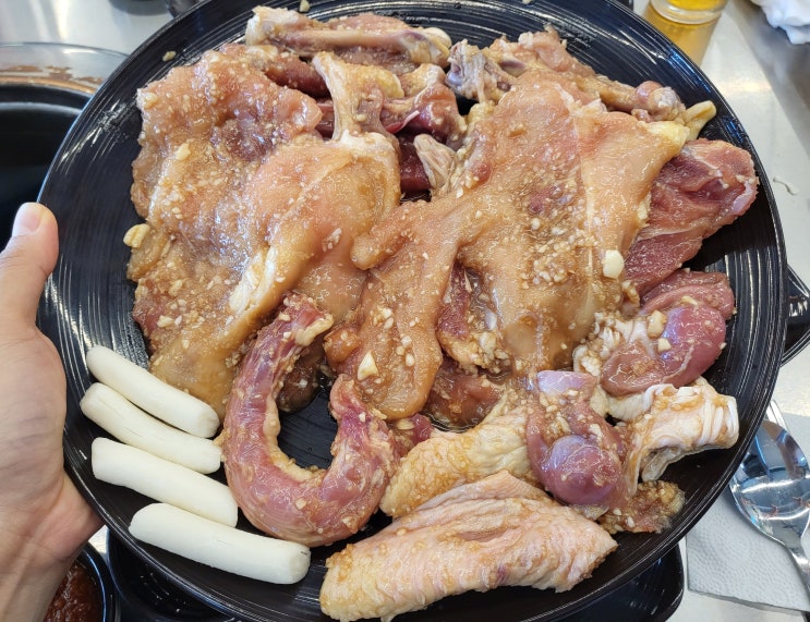 토종닭 한마리를 숯불에 구워 먹는 음식 '여수 닭구이' 솔직 후기