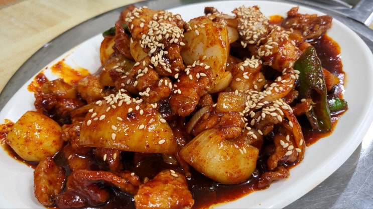  진주 상봉동 부경식당 김치찌개 두루치기맛집