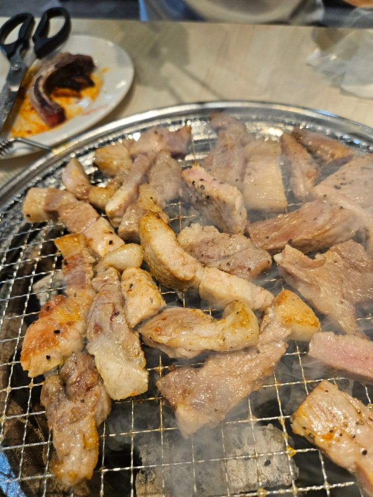  덕하역 에서 맛집 은《명륜진사갈비 울산청량점》울산 무한리필 업그레이드 NEW 버전 확 달라진 고급스런맛
