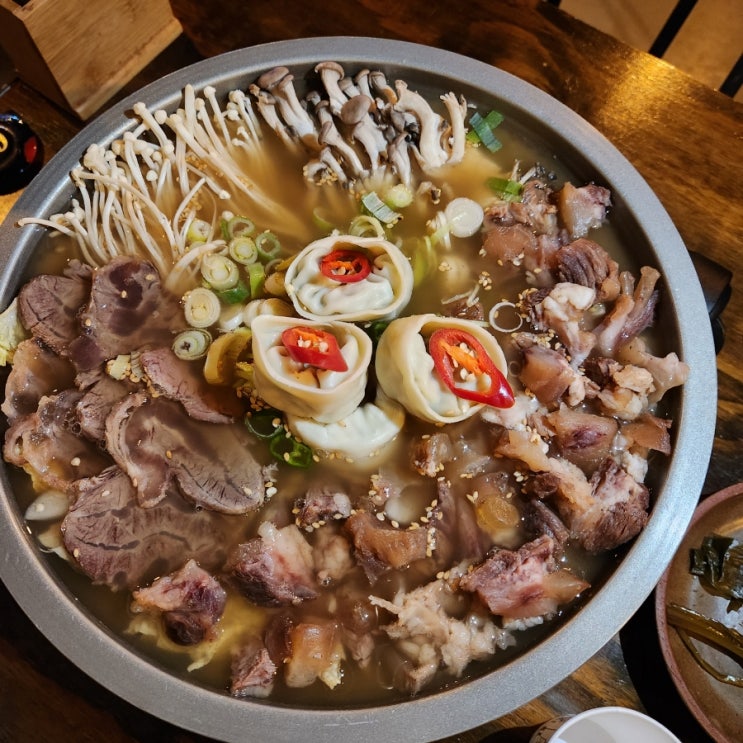  상남동술집 상남동한식주점 한우스지탕이 끝내주는<상남동술집 미담>