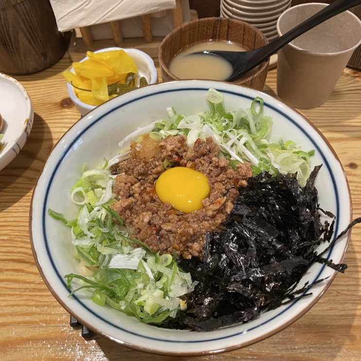  신대방삼거리역 혼밥 하기 좋은 부타동 맛집