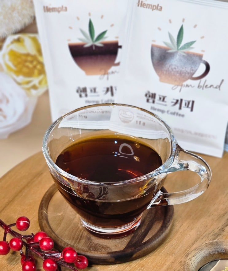  헴프씨드의 풍부한 영양을 커피 한 잔에 담은 헴플라 헴프커피
