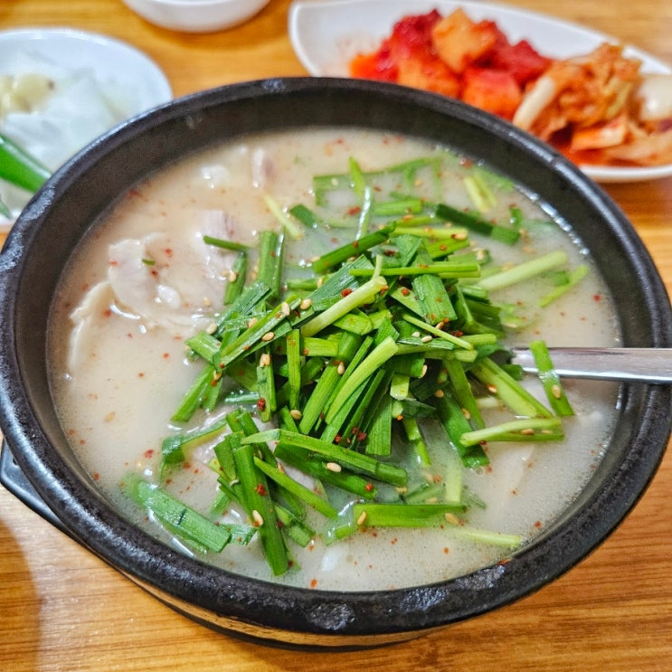 부산 양정 깔끔한 돼지국밥맛집 아대한민국돼지국밥 매운 국밥 올 순대 국밥도 판매