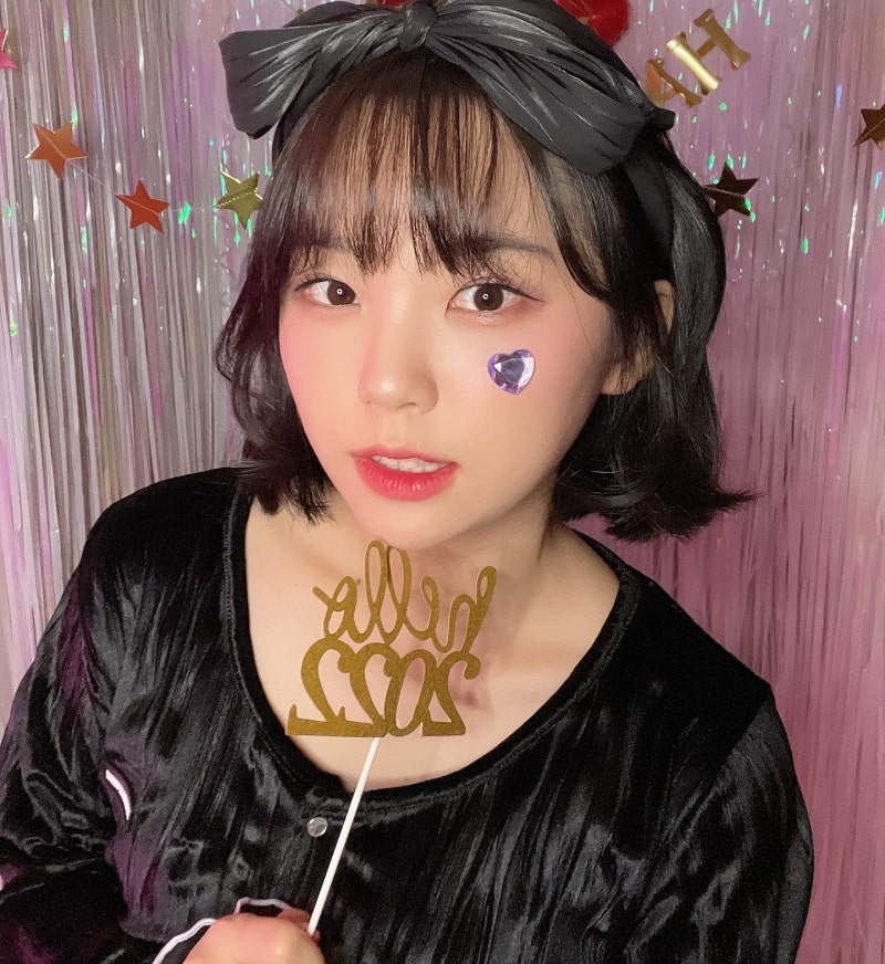 LE SSERAFIM 金采源？Woojunging 本名、年齡、身高、MBTI、真實樣貌、Instagram、慶北大學、YouTube、旗安84、郭Tube