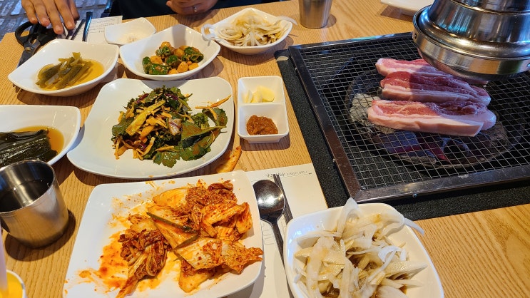  경기도 양평에서 블룸비스타 호텔 근처 고기 맛집인 [가든하다] 입니다.