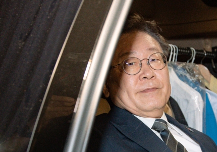 <b>경기도 법카 유용</b>, 국민권익위원회에 이재명 신고